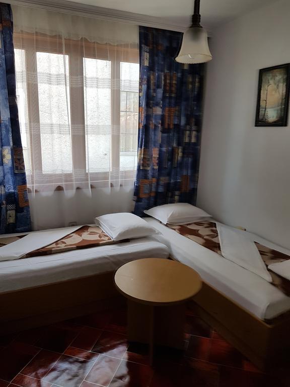 Guest Rooms Denitsa Obzor Buitenkant foto